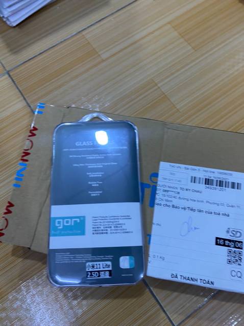 Như hình đúng GOR bao mượt khỏi bàn, xài nhìu dòng Xiaomi rồi cg chỉ tin dùng cường lực GOR thôi , mua của shop nhìu lần vẫn rất hài lòng