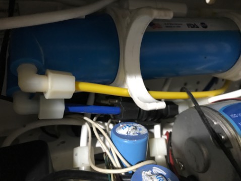 Hàng được bọc cẩn thận. Có thêm cả thanh vặn cốc lọc. Soi nhãn mác rất ok. Mình lắp hoàn hảo k cần nhờ thợ và rẻ hơn gần 1 nửa.