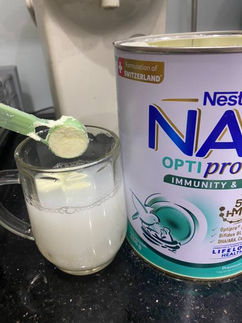 uống nan optipro plus tv Tom nhà mình ít ốm vặt hẳn ra đấy. vị thì ngon rồi con k chê. bao bì chất lượng, sữa mát nên con tiêu êm. uống nan optipro plus tv Tom nhà mình ít ốm vặt hẳn ra đấy. vị thì ngon rồi con k chê. bao bì chất lượng, sữa mát nên con tiêu êm.