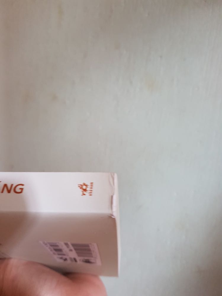 THẤT VỌNG TRÀN TRỀ VỀ TIKI

📅 Sau hơn 2 tháng 10 ngày, với hơn 3 thư complaint thấm đẫm sự phẫn nộ, thay vì nhận được những cuốn sách hoàn chỉnh thì mình nhận được cuộc gọi “Hoàn tiền cho quý khách”.

Đặt hàng từ ngày 8/8, sau 14n ngày chờ đợi (n là số lần TIKI xin quý khách đợi thêm) thì ngày 04/10 mình nhận được thùng hàng như bị PET gặm với 3 cuốn sách không muốn nhìn lần nữa. "OK, I'm feeling just fine, fine, fine...". Tiếp tục hành trình viết *** complain thì mình nhận được phản hồi đổi hàng, nhưng đời không như là mơ, sau tất cả 19/10 TIKI lại tạt 1 gáo nước lạnh vào mặt KH khi liên hệ báo sách hết hàng và hoàn tiền. Cạn lời! Tốc độ xử lý đơn hàng của TIKI quá đỉnh…

70 ngày – gấp 1.5 thời gian gửi hàng sea đi Mũy. Mình đã quá phí phạm thời gian cho TIKI!

“NẾU KHÔNG GIAO ĐƯỢC HÀNG XIN ĐỪNG NHẬN ĐƠN. NẾU KHÔNG GIAO ĐƯỢC HÀNG ĐÚNG HẠN XIN ĐỪNG QUẢNG CÁO GIAO HÀNG SIÊU NHANH.

#SayGB