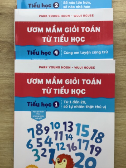 Đóng gói cẩn thận, giao hàng rất nhanh. Sách in rất đẹp. Nội dung dễ hiểu. Các cháu nhà mình rất thích.  Phần bóc dán giúp các cháu đỡ nhàm chán. Cám ơn NXB.