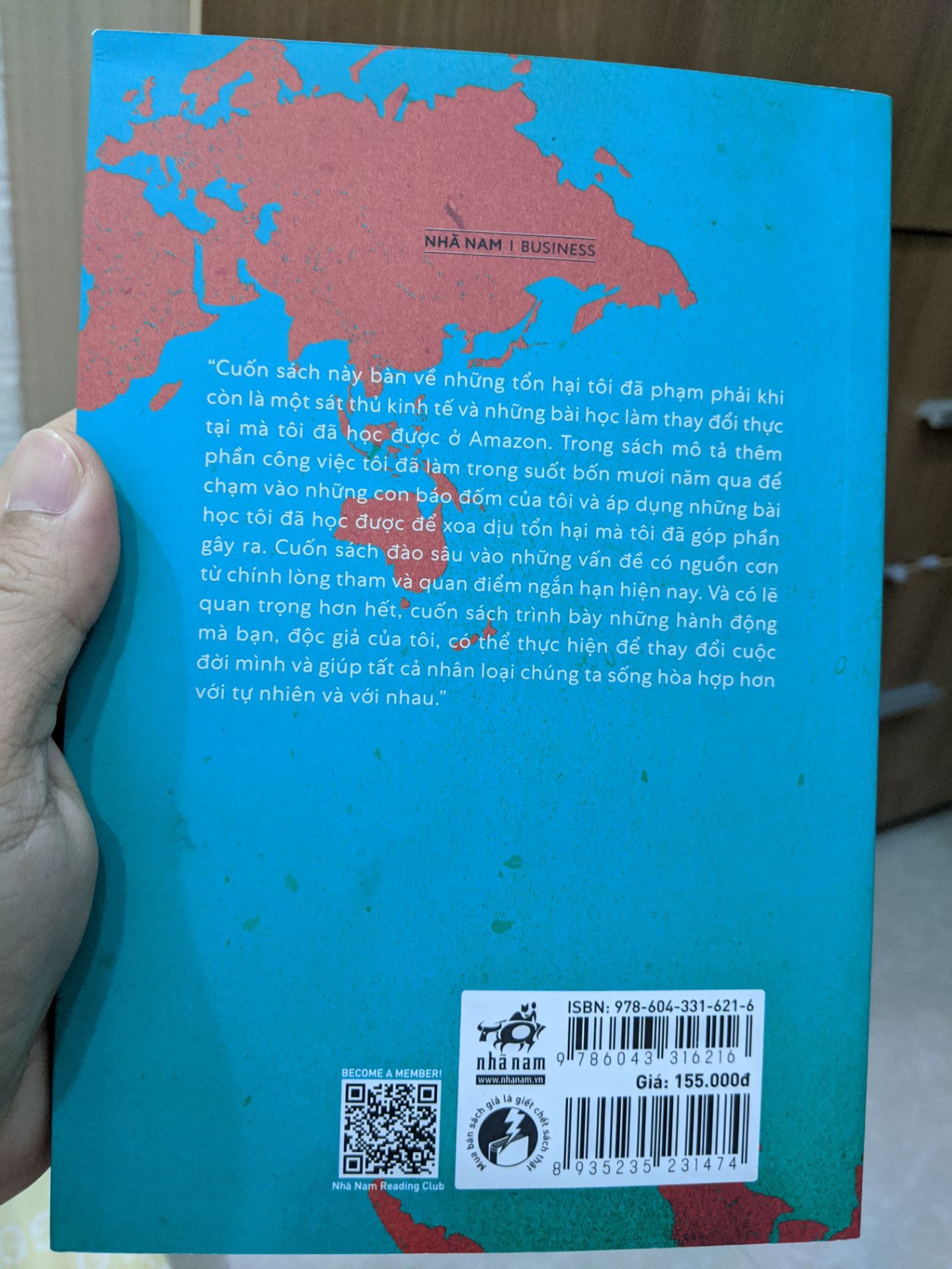 Sản phẩm được giao bìa bị trầy nhẹ, nhìn chung không ảnh hưởng đến bên trong, tiki giáo hàng nhanh hơn dự kiến.