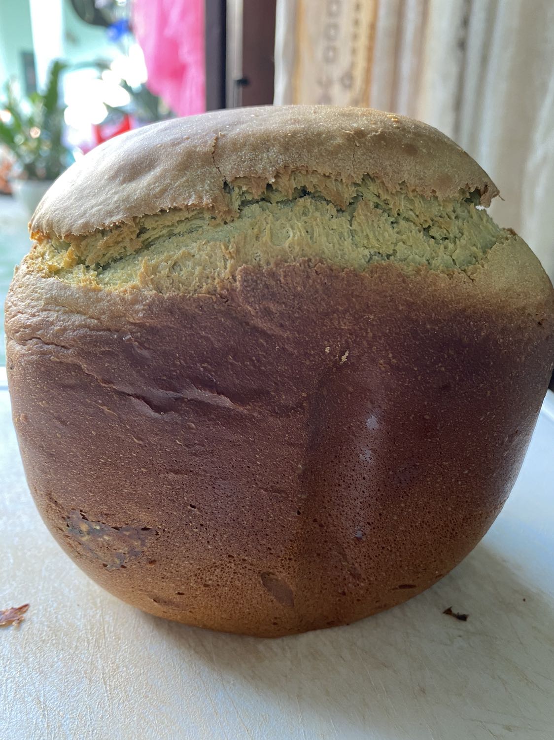 Máy nhỏ gọn, siêu xinh, làm bánh thì rất ngon,mỗi lần làm xong thi căn bếp thơm nức mũi, tiki giao hàng đúng hẹn, giis hàng rất cẩn thận, nên mua nha