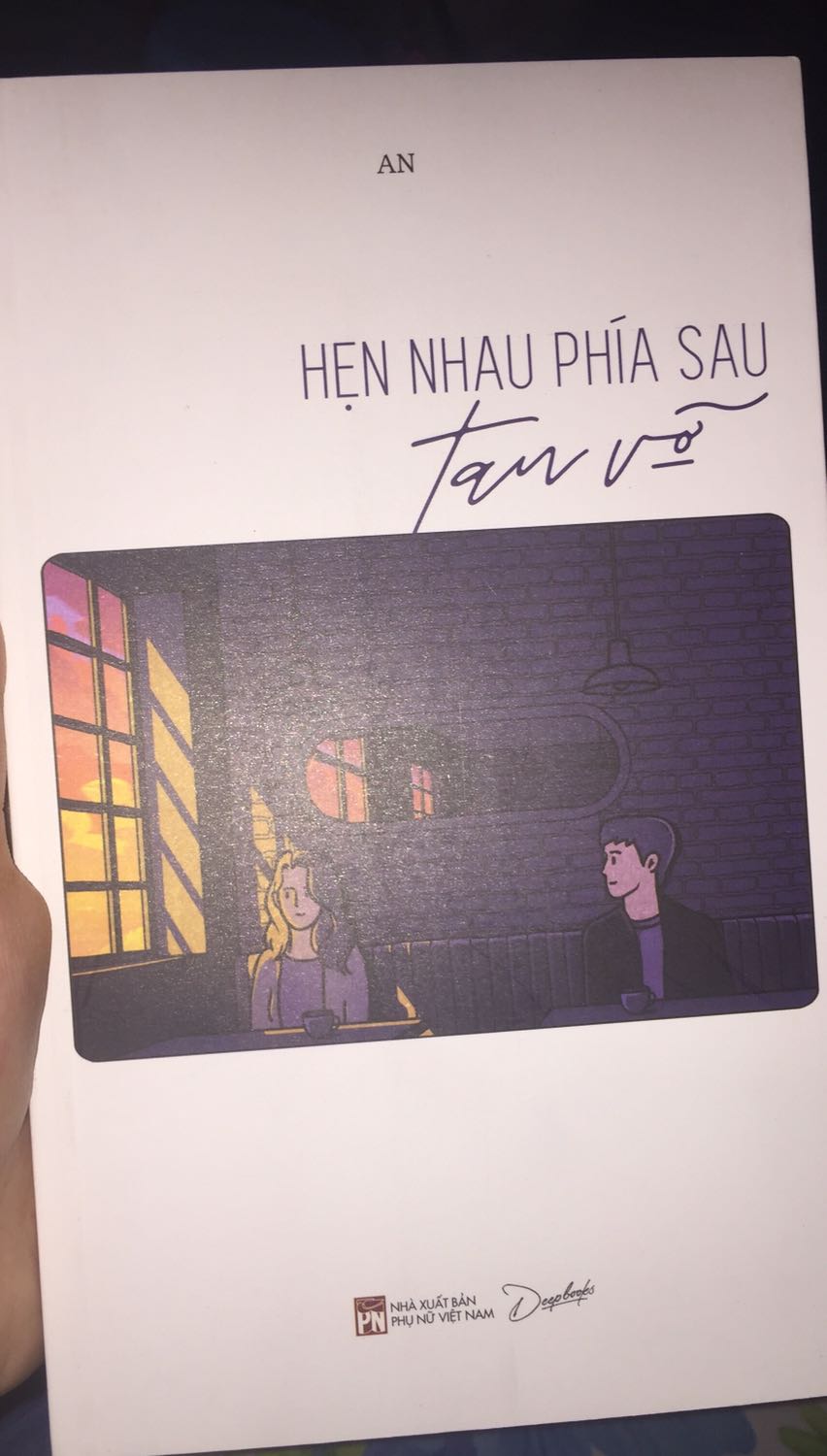 Cuốn này mình chưa thử đọc nhưng nếu đọc xong mình sẽ bổ sung đánh giá sau!! sách giao nhanh, giao đến tay mình khá bụi, hầu như đơn nào cũng bị bụi và cuốn này còn có những vết dơ trên nền giấy trắng mình đã lâu rất kĩ đó!! mong tiki nên cải thiện khâu đóng gói hơn..nói chung đợt nào cho 4 sao nhé 💙