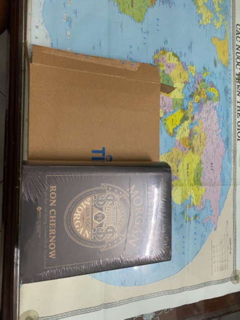 Rất thích cuốn Gia tộc Rockefeller của cùng tác giả nên mua thêm cuốn này. Những quyển sách dày luôn được tiki bọc và đóng gói rất kỹ, giao hàng cũng nhanh nữa.