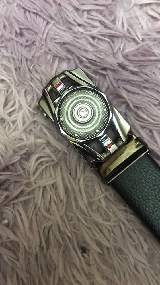 Thắt lưng đẹp đấy. Da mềm bóng. Đường may cẩn thận chắc chắc với kiểu may bo ttonf lộn vào trong rất ưng ý. Dây da dài mình phải cắt bớt một đoạn đeo cho vừa. Mặt đẹp trông tinh tế. Giá cả phải chăng chất lượng tốt tăng shop 5 sao. Thắt lưng đẹp đấy. Da mềm bóng. Đường may cẩn thận chắc chắc với kiểu may bo ttonf lộn vào trong rất ưng ý. Dây da dài mình phải cắt bớt một đoạn đeo cho vừa. Mặt đẹp trông tinh tế. Giá cả phải chăng chất lượng tốt tăng shop 5 sao.