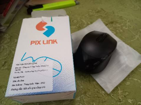 Chưa dùng lâu nên k biết về lâu về dài như thế nào nhưng xét về mặt bằng chung thì thấy giá ổn. Tuy nhiên nếu dùng chuột k phải trên mặt phẳng trơn láng thì rất khó di chuyển chuột :) tặng kèm cái lót chuột cũng k để làm gì khi mà bản thân chuột lại di chuyển khó trên miếng lót chuột