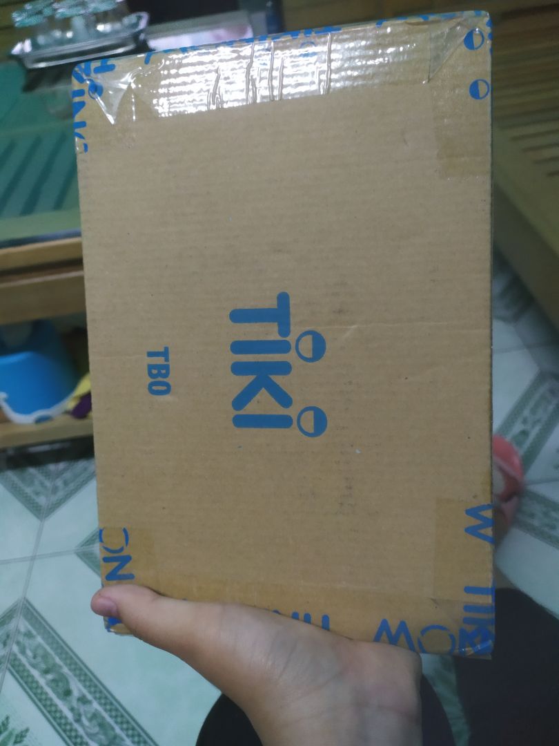 Giao hàng rất nhanh 
Sách đc đóng gói cẩn thận