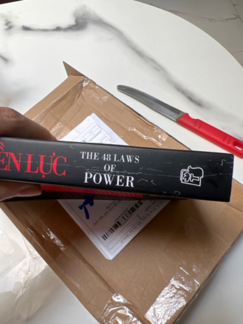 Sách dính nhiều keo gây mất thẩm mĩ, giao hàng lâu, còn lại những thứ khác ok