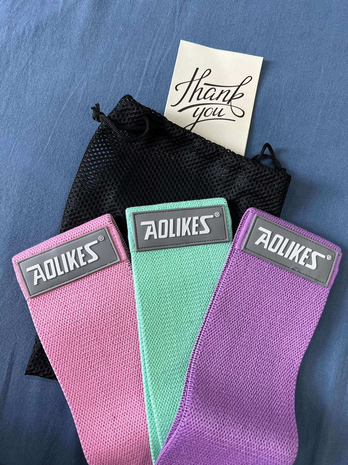 Sản phẩm đúng như hình ảnh. Chắc chắn và kháng lực tốt. Có bao đựng sản phẩm gọn gàng khi mang đi tập. Sản phẩm đúng như hình ảnh. Chắc chắn và kháng lực tốt. Có bao đựng sản phẩm gọn gàng khi mang đi tập.