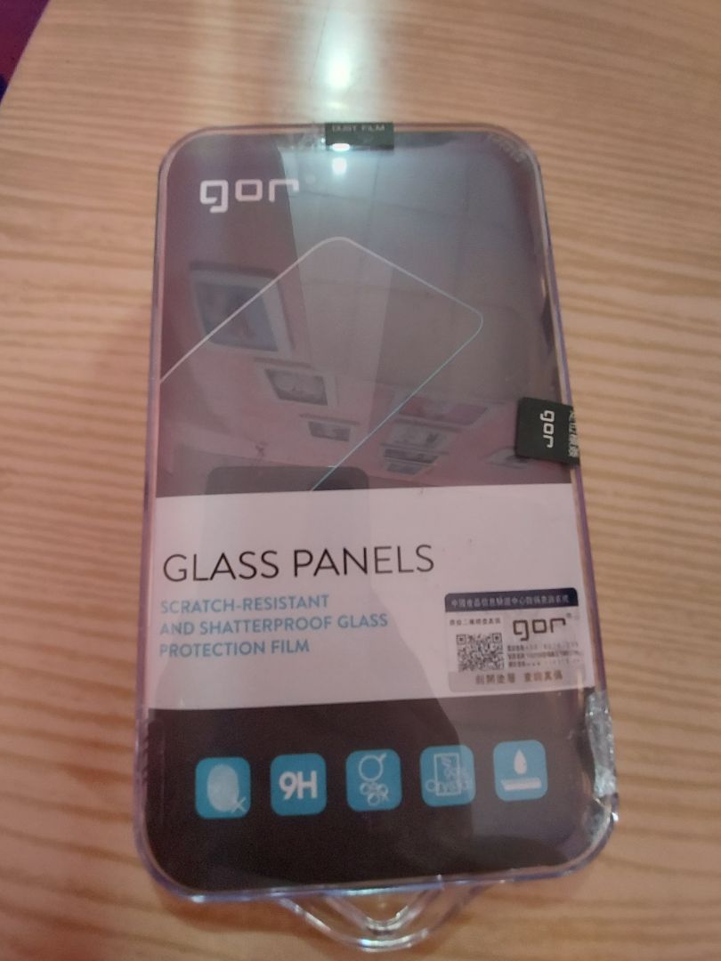 sản phẩm tốt, nhưng ko có keo dán chống hở viền, chất lượng ok. dán bị hở chưa dc đẹp