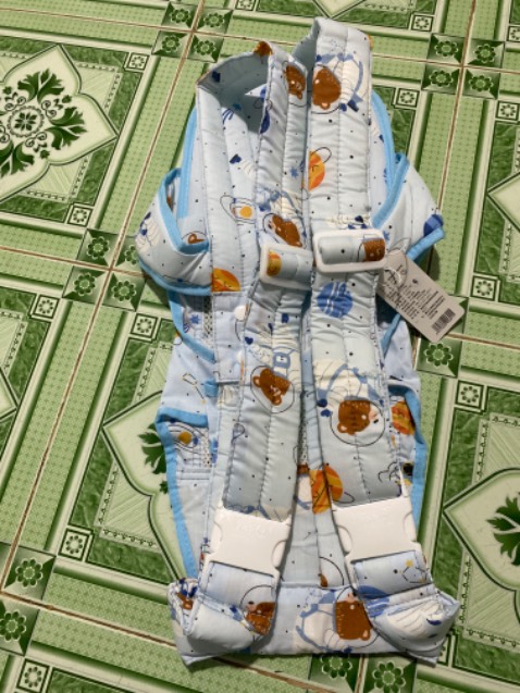 Hàng đóng gói gọn, vải mềm khá ổn nhưng chất liệu nóng