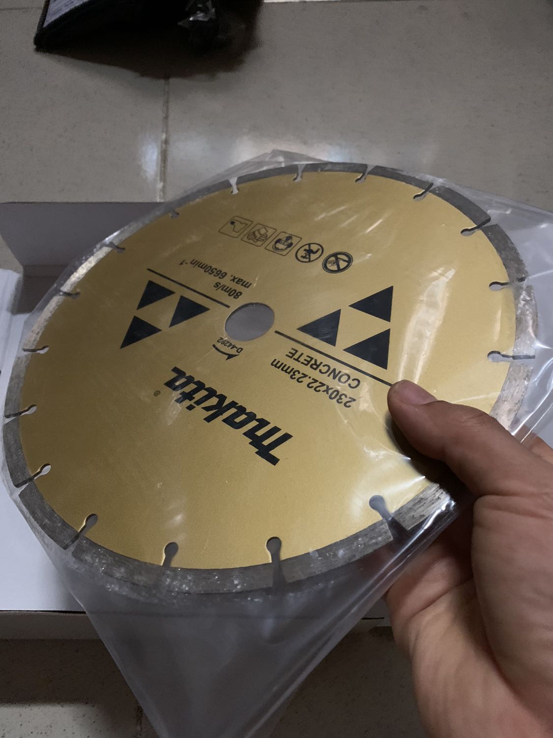 Nhìn rất pro, cầm đã tay, good shop 👍