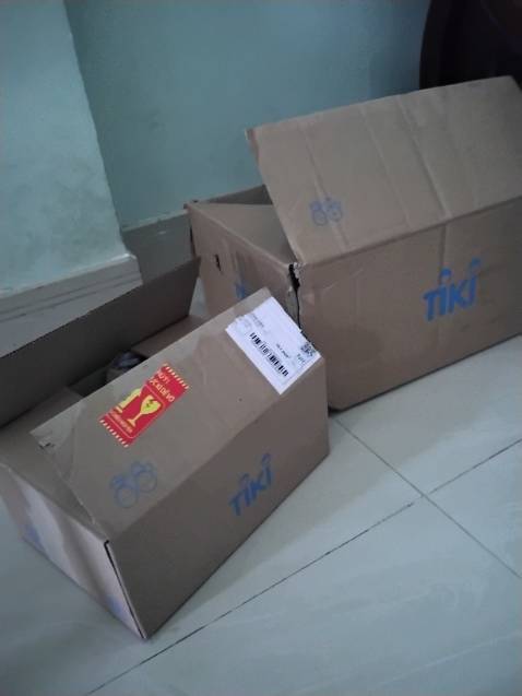 Tặng bạn đến 5 triệu đồng khi mời bạn mới thành công
Trở thành Đại sứ Octo ngay hôm nay và nhận đến 5 triệu đồng khi giới thiệu bạn mới đăng ký Tài khoản thanh toán, Thẻ ghi nợ CIMB Visa Debit hoặc Thẻ trả trước định danh CIMB Visa OctoFast

Thời gian khuyến mãi
Từ ngày 01/07/2024 đến ngày 31/12/2024 hoặc đến khi hết ngân sách cho Chương trình, tùy điều kiện nào đến trước.

Sản phẩm áp dụng
Tài khoản thanh toán (Spend Account), Thẻ ghi nợ CIMB Visa Debit (Thẻ CIMB Visa Debit) và Thẻ Trả trước định danh CIMB OctoFast (Thẻ CIMB Visa OctoFast) trên kênh Ngân hàng số OCTO by CIMB. Không áp dụng đối với sản phẩm đăng ký qua kênh đối tác.

Tài khoản thanh toán (Spend Account), Thẻ ghi nợ CIMB Visa Debit (Thẻ CIMB Visa Debit) và Thẻ Trả trước định danh CIMB OctoFast (Thẻ CIMB Visa OctoFast) trên kênh Ngân hàng số OCTO by CIMB. Không áp dụng đối với sản phẩm đăng ký qua kênh đối tác.

Đối tượng áp dụng
Đối với Người giới thiệu: Là Khách hàng cá nhân hiện hữu là chủ Tài khoản Spend Account, Thẻ CIMB Visa Debit, Thẻ CIMB Visa Octofast hoặc thẻ Tín dụng CIMB.
Đối với Người được giới thiệu: Người được giới thiệu phải là khách hàng mới, chưa sử dụng bất kỳ sản phẩm nào tại CIMB. Không áp dụng đối với khách hàng đăng ký tài khoản và Thẻ qua kênh đối tác.
Cách thức Chia sẻ Mã giới thiệu
Bước 1
Đăng nhập ứng dụng Octo

Bước 2
Chọn “Thiết lập” ở góc dưới bên phải màn hình

Bước 3
Chọn “Giới thiệu bạn” và Chia sẻ Mã giới thiệu của mình đến người thân, bạn bè

Thể lệ chương trình
Trả thưởng bằng tiền mặt vào tài khoản thanh toán (Spend Account) của Người Giới Thiệu và Người Được Giới Thiệu như sau:

 

a) Đối với sản phẩm Tài khoản thanh toán

Dành cho Người giới thiệu:
Tặng 50.000VNĐ cho mỗi lượt giới thiệu thành công khách hàng mới mở Tài khoản thanh toán (Spend Account) và Người được giới thiệu thực hiện ít nhất một giao dịch thành công và có tổng giá trị giao dịch từ 30.000 VNĐ (không áp dụng với giao dịch rút, chuyển tiền) trên Tài khoản thanh toán/Thẻ CIMB Visa Debit mới mở trong vòng 30 ngày kể từ ngày mở tài khoản
Dành cho Người được giới thiệu:

Tặng 50.000 VNĐ khi khách hàng kích hoạt Tài khoản thanh toán và có ít nhất một giao dịch thành công và có tổng giá trị giao dịch từ 30.000 VNĐ (không áp dụng với giao dịch rút, chuyển tiền) trên tài khoản trong 30 ngày kể từ ngày mở tài khoản.
 

b) Đối với sản phẩm Thẻ Trả trước định danh CIMB OctoFast

Dành cho Người giới thiệu:
Tặng 30.000VNĐ cho mỗi lượt giới thiệu thành công (*) khách hàng mới mở Thẻ CIMB Visa OctoFast và Người được giới thiệu thực hiện ít nhất một giao dịch thành công và có tổng giá trị giao dịch từ 30.000 VNĐ trên Thẻ CIMB Visa OctoFast mới mở trong vòng 30 ngày kể từ ngày kích hoạt thẻ;
Dành cho Người được giới thiệu:

Tặng 30.000VNĐ khi khách hàng kích hoạt Thẻ CIMB Visa OctoFast và có ít nhất một giao dịch thành công và có tổng giá trị giao dịch từ 30.000 VNĐ trên thẻ trong 30 ngày kể từ ngày kích hoạt Thẻ.
 

c) Tặng thưởng thêm trên số lượng giới thiệu thành công

Tặng thêm 1*** VND cho mỗi mốc đạt đủ số lượt giới thiệu thành công khách hàng mới mở Tài khoản thanh toán và/hoặc Thẻ OctoFast là bội số 10 (ví dụ 10 lượt, 20 lượt, 30 lượt, 40 lượt...) và Người được giới thiệu thỏa điều kiện giao dịch theo chương trình.
 

(*) Lượt giới thiệu thành công
Một lượt giới thiệu mở thẻ được xem là thành công khi:

Người được giới thiệu nhập mã giới thiệu hợp lệ của Người giới thiệu trong khi thực hiện quy trình mở Tài khoản thanh toán/Thẻ CIMB Visa Debit hoặc Thẻ Visa OctoFast;
Người được giới thiệu đăng ký mở tài khoản qua ứng dụng Octo by CIMB và mở Tài khoản thanh toán/Thẻ CIMB Visa Debit / thẻ Visa Octofast thành công và đáp ứng thể lệ của chương trình;
Mã giới thiệu hợp lệ là dãy ký tự được gán mặc định cho từng khách hàng trong mục “Giới thiệu bạn” trên ứng dụng Octo by CIMB và được hệ thống của CIMB chấp nhận;
Người được giới thiệu phải là khách hàng mới, chưa sử dụng bất kỳ sản phẩm nào tại CIMB. Không áp dụng đối với khách hàng đăng ký tài khoản và Thẻ qua kênh đối tác.
Mỗi Người giới thiệu đáp ứng đầy đủ điều khoản và điều kiện của Chương trình sẽ được nhận thưởng theo quy định với tổng mức thưởng tối đa không vượt quá 5.***VNĐ/Người giới thiệu.
Điều khoản & Điều kiện chương trình nhập mã giới thiệu2424Z6u2 để hưởng trọn vẹn tất cả các ưu đãi