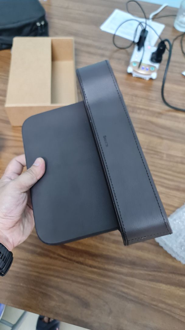 Sản phẩm nhìn đẹp, chắc chắn, được đóng gói cẩn thận. Tiếc cái mình ko để ý trước khi mua, xe mình bán tải khe hở lớn không cài đc. Tuy nhiên mình sẽ đem cho người quen. Vẫn đánh giá 5 sao cho sản phẩm.