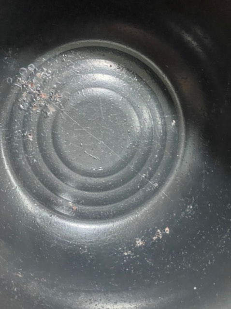 Nấu cũng OK nhưng lòng nồi bị bong tróc hết đề nghị nhà bán bán luôn cái lòng nồi mới Nấu cũng OK nhưng lòng nồi bị bong tróc hết đề nghị nhà bán bán luôn cái lòng nồi mới