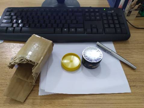 Giáo hàng k đúng sản phẩm quảng cáo. K có chụp nắp và bông đánh giầy.
Đề nghị Tiki xem lại và kiểm duyệt kỹ về các đơn vị hợp tác nhà cũng cấp như thế này. Mua bão nhiêu lần đều ( hình ảnh mang tính chất minh hoạ. nói đúng Treo đầu dê bán thịt ...  theo việc đánh tráo khái niệm của khách hàng )