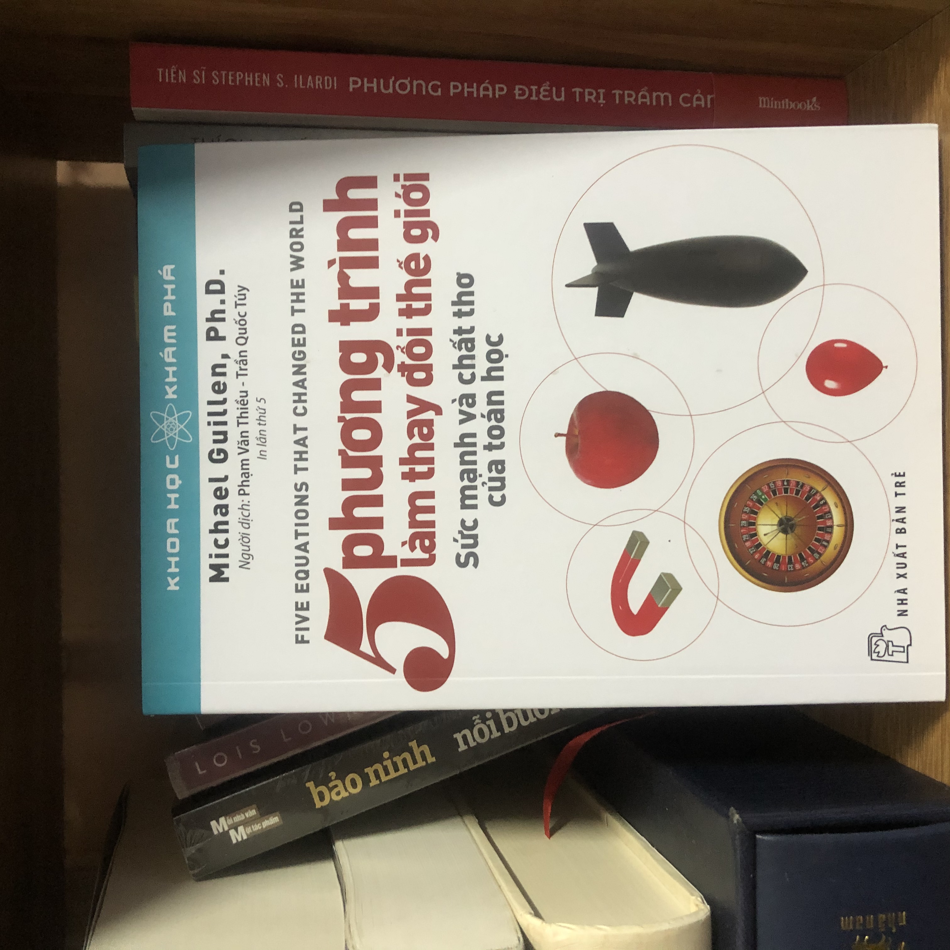 Sách giao cho mình vẫn còn màng co, sách in đẹp, không bị lỗi gì.