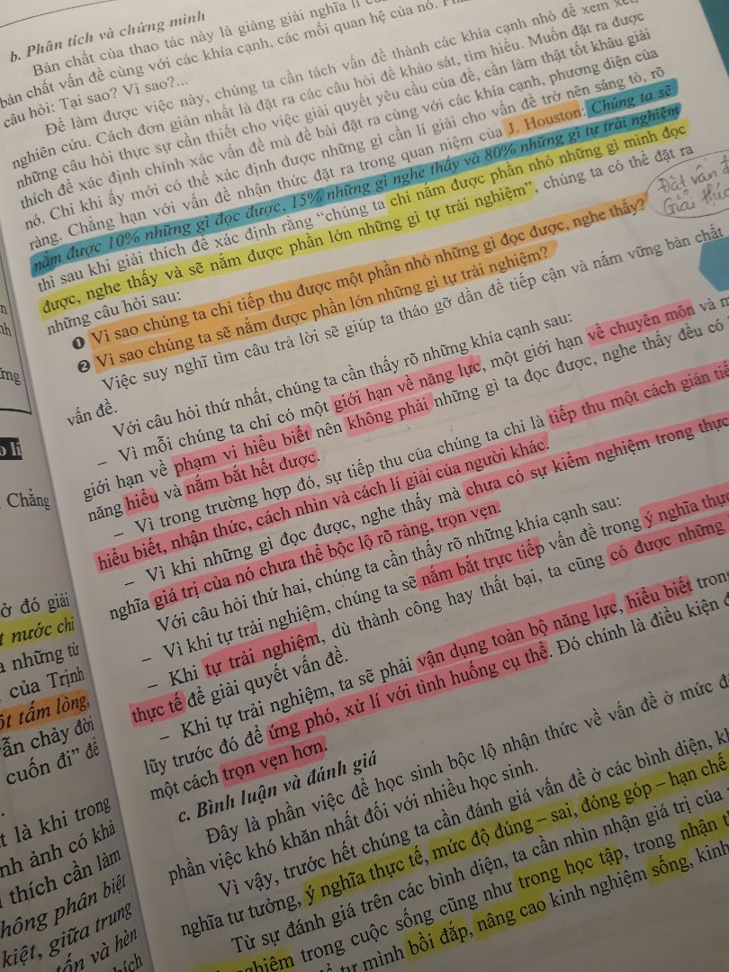 đóng gói okela, mình rất ưng ý, hộp vẹn nguyên, sách mới, nói chung ok! nội dung phân tích hướng giải đề,.. giúp định hướng khi làm bài nhưng ko rcm lắm cho những bạn thi ở cấp cao như tỉnh, thành phố,... chỉ mang tính chất tham khảo và tính ứng dụng tương đối!
