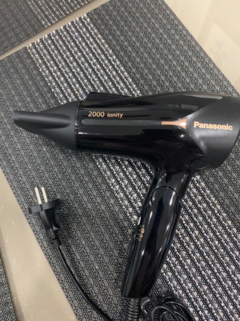 Máy sấy siêu đẹp, mạnh, sale còn 690k, trên cả tuyệt vời