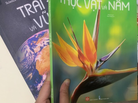 Nội dung bổ ích, phù hợp cho cả lứa tuổi thiếu niên, hình ảnh sống động ❤️; tuy nhiên sách mỏng hơn mik nghĩ :’>>