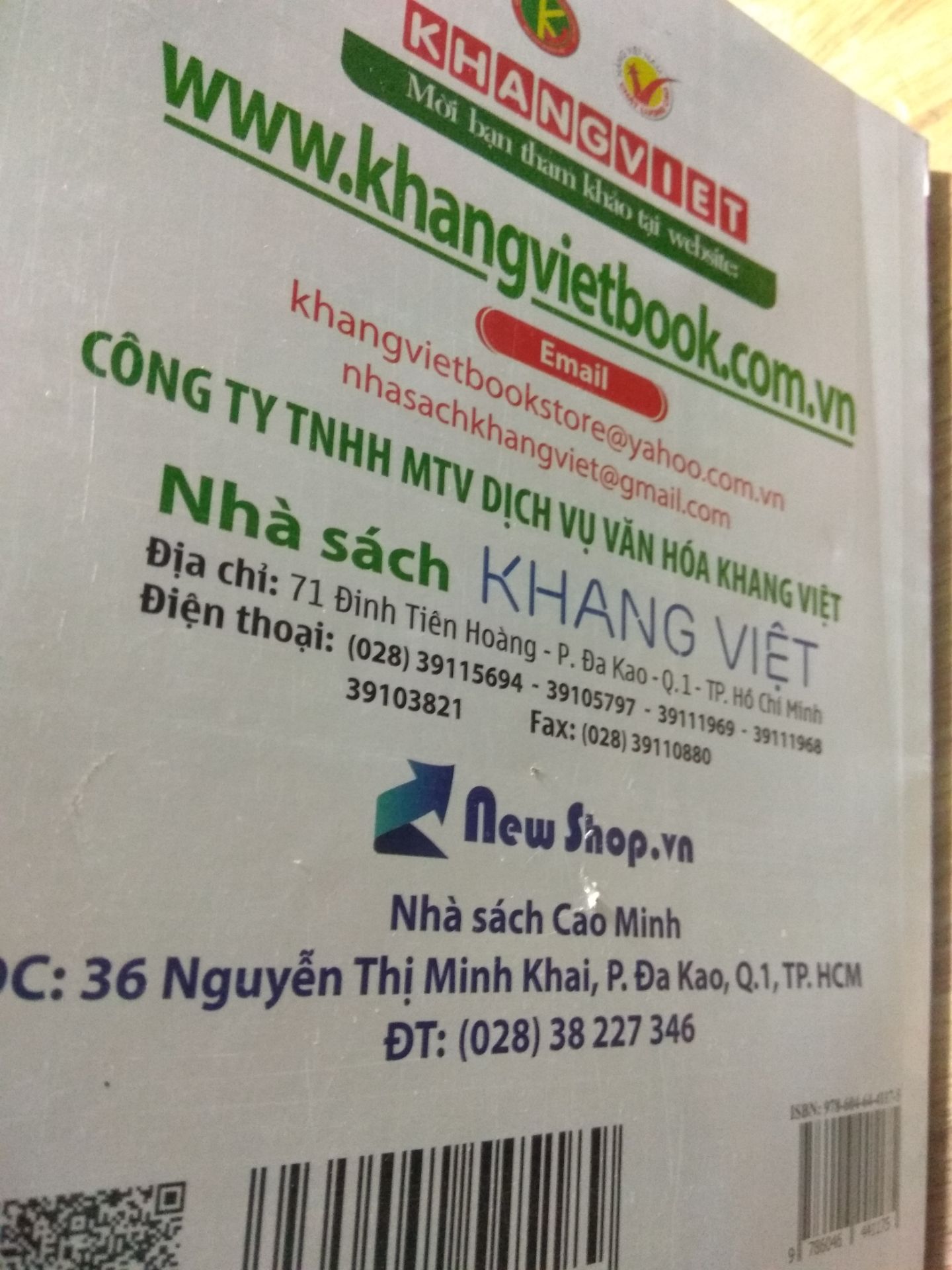 Khá thất vọng với quyển sách này sách mới mở ra mà đã như thế xin mọi người đừng mua tốn tiền