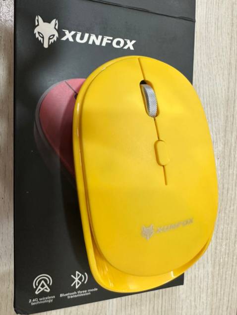 Chuột XYH60 màu vàng đẹp, không bị quá chói, chuột êm nhạy, giá lại rẻ, mua ủng hộ lần sau.