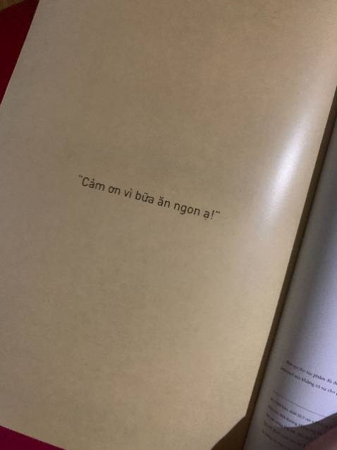 Mua sách đọc cho con xong cứ đến kúc ăn cơm thấy lười ăn là cứ trêu con là bà phí quá đang đến đấy là ăn hết đồ ngay