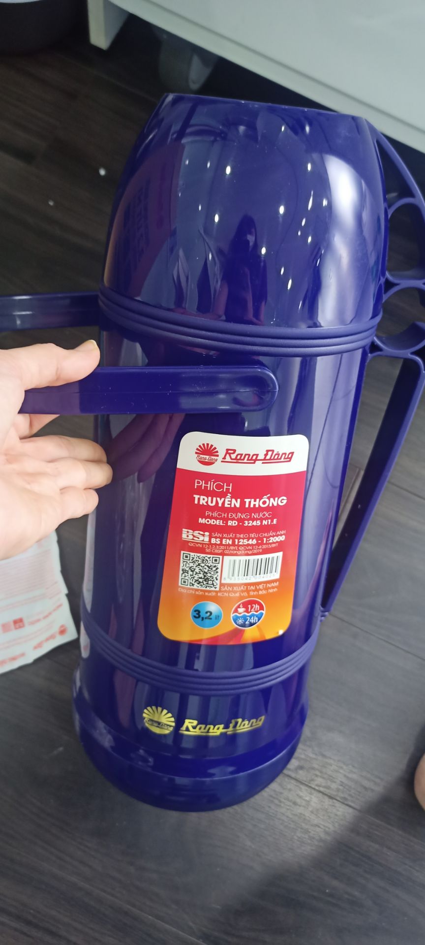 Cảm ơn shop giao hàng siêu nhanh, mình đã mua của shop 1 lần rồi , rất tốt giờ mua thêm 1 cái cho người thân, sẽ tiếp tục ủng hộ shop