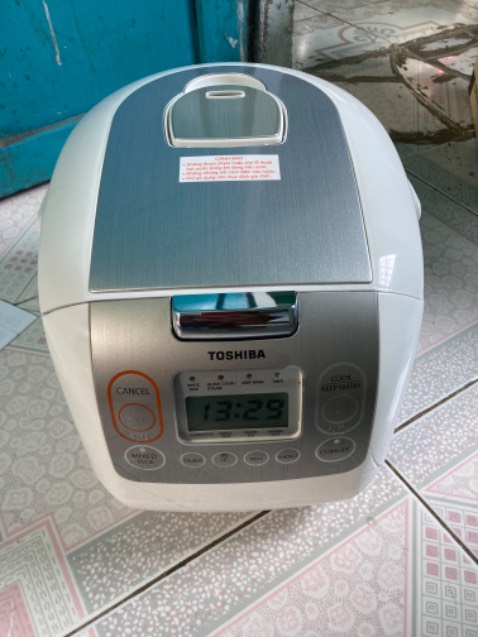 Nồi cơm điện Toshiba này nấu cơm ngon đấy.
Hàng giao nhanh, đúng hẹn, chất lượng đúng.
Đóng gói rất cẩn thận, đầy đủ phụ kiện đi kèm.
Cảm ơn Tiki nhé.