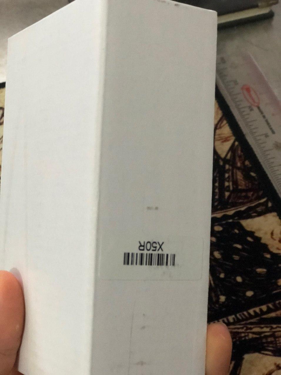 Màu sác đẹp bắt mắt, dùng ổn định, không dây nên rất tiện lợi mang ra ngoài, dùng cho tivi hay các thiết bị từ xa. Hơn nữa mình thấy giá con này khá ổn. Giao hàng nhanh hơn so với dự kiến. Cảm ơn