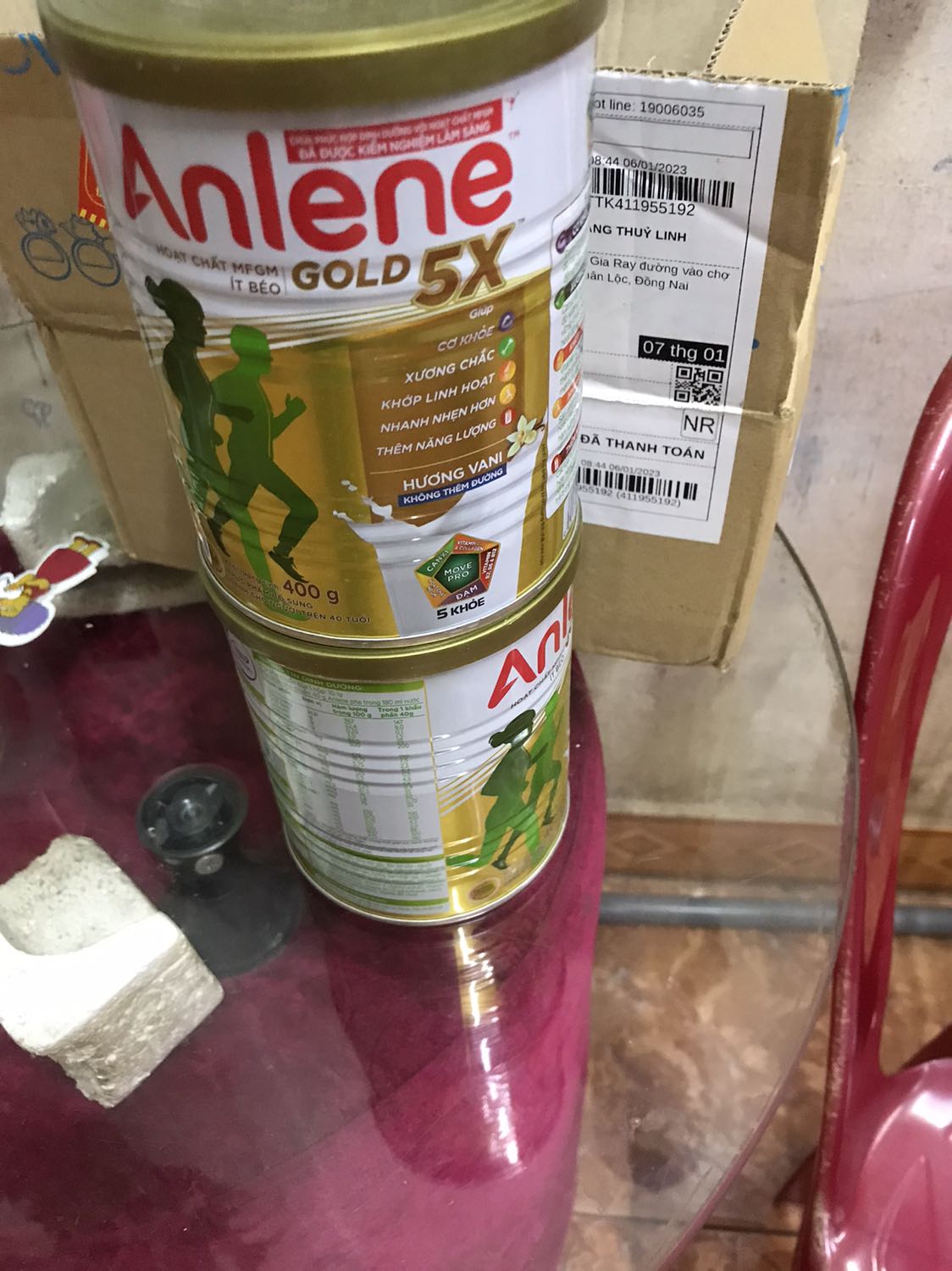 Giao sản phẩm đúng mẫu, đóng gói cẩn thận ,sản phẩm chưa sử dụng nên chưa biết chất lượng, hạn sử dụng xa , người giao hàng thân thiện.....