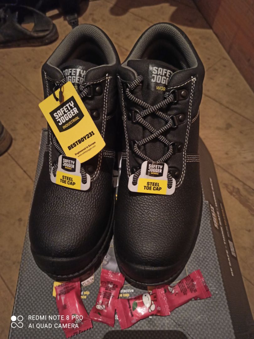 Đã nhận được hàng. Rất ưng ý và vừa vặn size chân mình đặt hàng. Thanks you shop và TiKi. Mình sẽ giới thiệu người thân bạn bè vào đặt hàng. ???