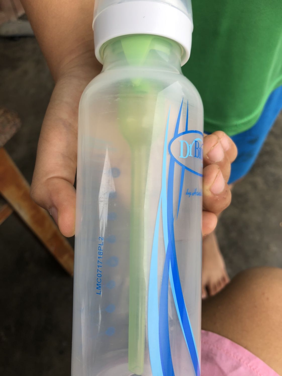 Sản phẩm trầy trụa cứ như hàng tồn lâu năm. Tôi muốn trả lại hoặc đổi Sản phẩm trầy trụa cứ như hàng tồn lâu năm. Tôi muốn trả lại hoặc đổi