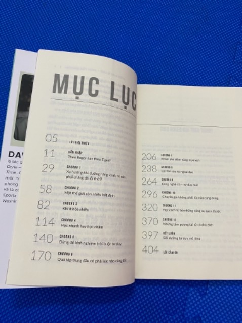 Mình đánh giá về dịch vụ. Đóng gói và giao hàng nhanh, bọc hàng cẩn thận, gọn gàng và đẹp. Mua sách ở tiki thì mình rất yên tâm. Nội dung sách thì mình chưa đọc nên chưa review đc