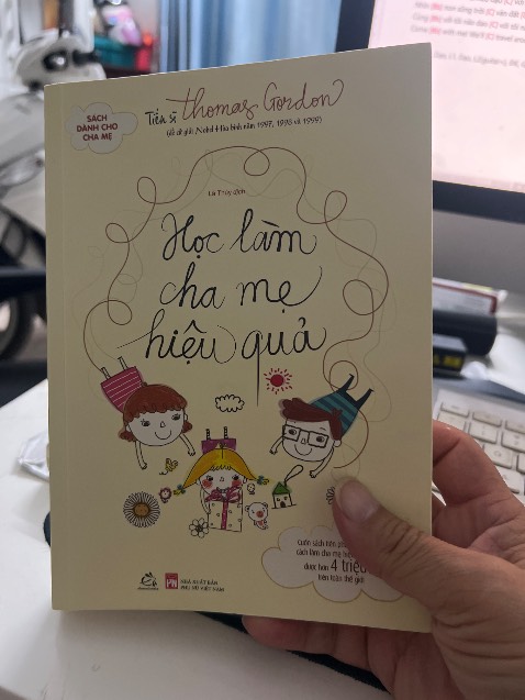 Sách đáng mua cho các bậc cha mẹ muốn được hiểu con cái hơn, con yêu mình nhiều hơn