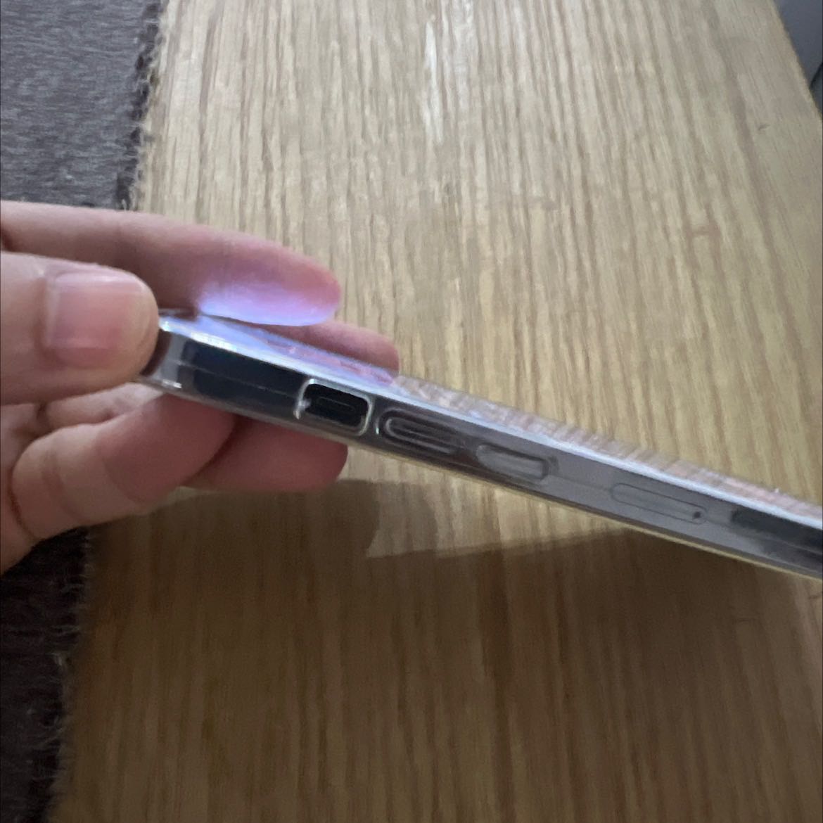 Hàng rởm quá mỏng và để lại vết nhựa ko tốt cái nay chỉ có giá tâm 2-30k thôi