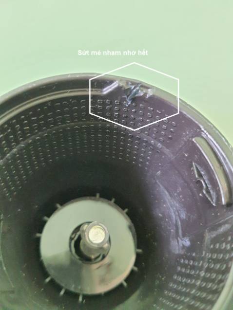 Đơn hàng tôi đặt mua 2 sản phẩm:
1/ Lò vi sóng tích hợp nướng Panasonic NN-GT65JBYUE.
2/ Máy Xay Cầm Tay Panasonic MX-SS1BRA.
Khi tôi nhận được hàng phát hiện hàng cũ bể vỡ như thế này đây. Panasonic Official Store xem lại đạo đức kinh doanh của mình nha.
Cảm ơn Tiki đã bảo vệ người tiêu dùng, hướng dẫn và hoàn tiền đầy đủ. Chúc Tiki một ngày một phát triển.