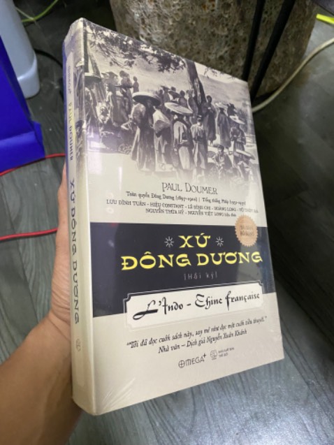 Sách mới nhận đc nguyên seal, đóng gói cẩn thận hơn trước, có tí chút cấn nhẹ ở góc nhưng ko ảnh hưởng gì cả. Cảm ơn Tiki đã hỗ trợ đổi trả sau lần đặt trước.