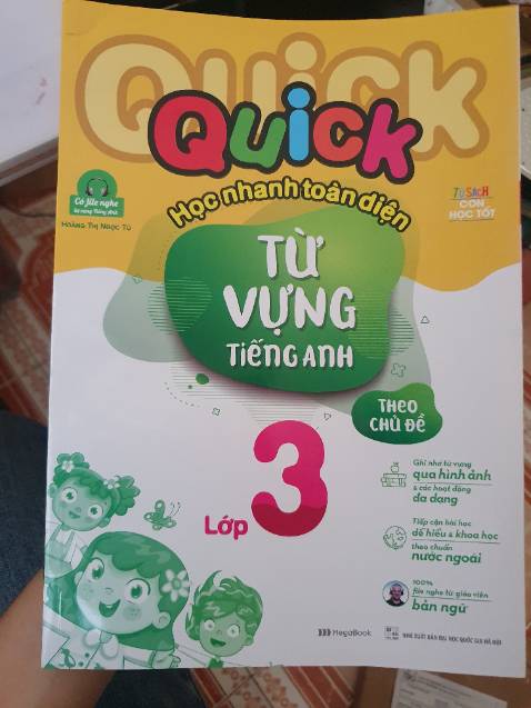 Sách đẹp, màu sắc rõ ràng tuy nhiên giấy hơi mỏng hơn đợt trước