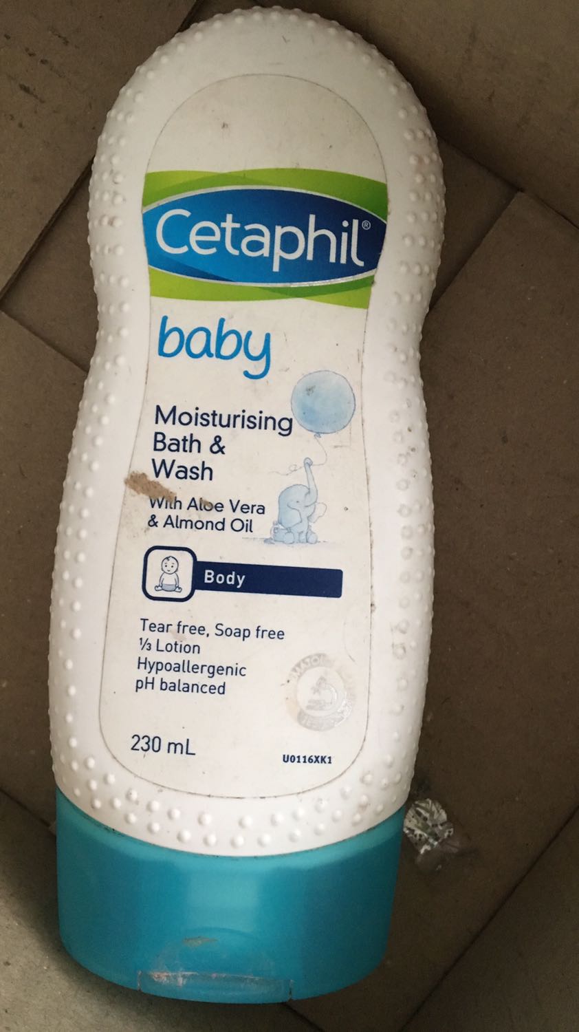 mình mua sp này rất nhiều lần rồi. lần nào tiki cũng đóng gói rất cẩn thận. nhưng lần này thất vọng qá. mở hộp ra thấy chai sữa tắm dơ qá, nhìn như dùng rồi. đề nghị tiki kt và đổi hàng khác cho mình. sp này sao dám dung mình mua sp này rất nhiều lần rồi. lần nào tiki cũng đóng gói rất cẩn thận. nhưng lần này thất vọng qá. mở hộp ra thấy chai sữa tắm dơ qá, nhìn như dùng rồi. đề nghị tiki kt và đổi hàng khác cho mình. sp này sao dám dung