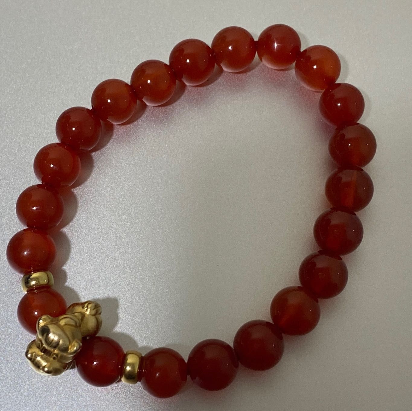 nhìn nhiều cũng thấy ưng phết.
mới đầu thấy màu màu hơi đậm, nhưng sau nhìn chi tiết hơn cũng thấy màu đều và được phết.