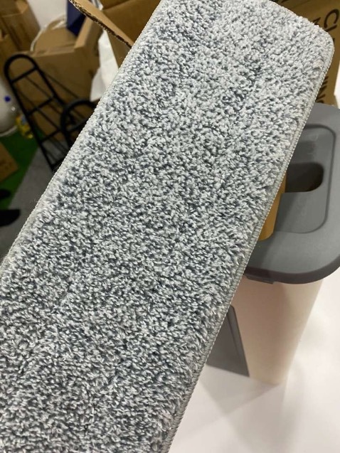 Hàng chính hãng uy tín ngút trời, giao hàng thần tốc không nói nhiều. Đặt 2 tiếng sau giao liền, bông lau mềm mịn sờ thích lém, gọn gàng tiện lợi không cồng kềnh như  mấy bộ tròn, giá thành hợp lý 200 cành