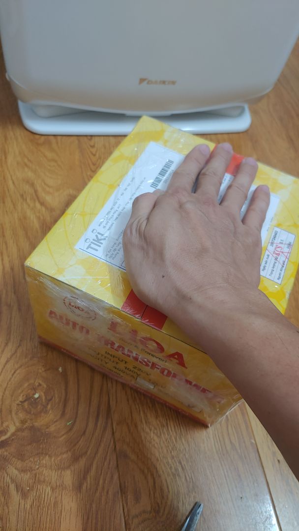 Bọc lót cẩn thận. Tôi chưa mở nhưng chắc là ổn.