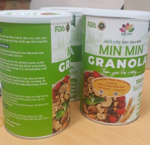 Nhà bán đóng gói cẩn thận, giao hàng nhanh, ngũ cốc mới sản xuất, còn hạn sử dụng khá lâu. Mình ăn ngũ cốc với sữa chua thấy rất ngon và hợp khẩu vị, khi nào dùng hết mình sẽ mua thêm.