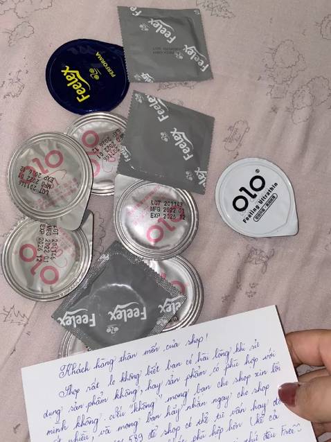 Bao cao su dùng rất thoải mái, có độ co dãn và ôm vừa phải, không bị rộng hay chật, vừa kích thước, nhiều gel nên trượt thoải mái không bị rít, rất chi là ưng, sẽ mua thêm