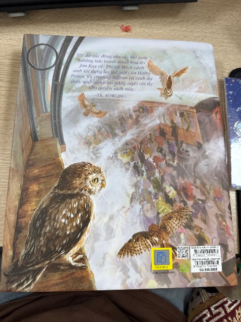 Quá là tuyệt vờiiiiii, tập 1 có hình ảnh về rồng đen Na Uy, không biết tập 4 còn đẹp như nào nữa luôn. Tiki bọc sách kĩ càng, mới toanh ngon nghẻ. Mình còn săn đc giá oke nữa