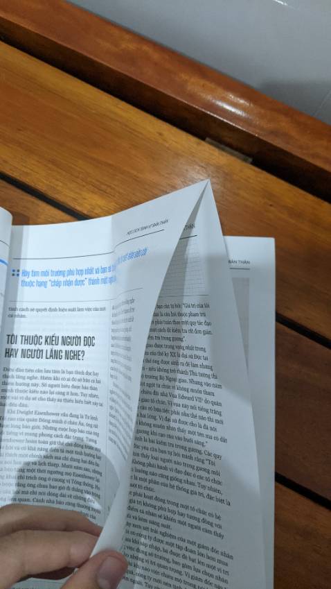 Sách bị in lỗi ở 2 trang nhưng bù lại nội dung ổn phù hợp với giá
Mục lục với lời dẫn đầu của sách đây