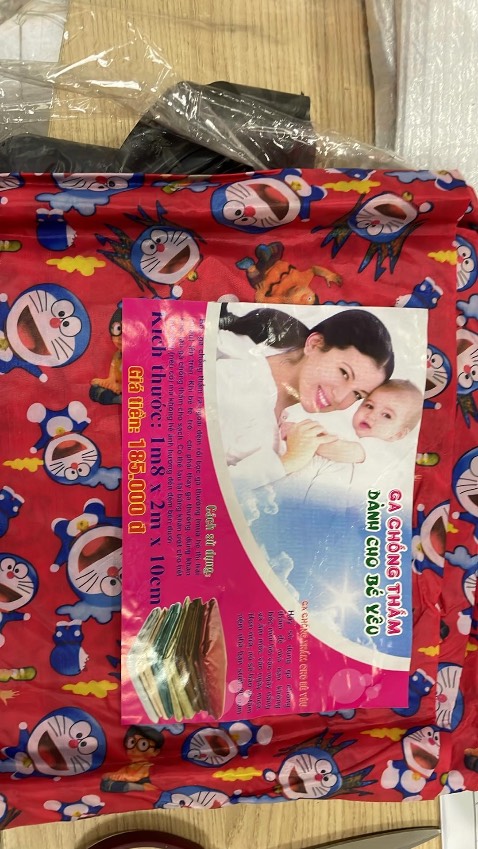 Sản phẩm ko giống hình, hơn nữa mình đặt đơn hàng 3 cái ga chống thấm, shop chỉ chuyển 1 cái, mà vẫn tính tiền như đơn hàng 3 cái !!
Nhà bán đang liên hệ lại để xử lý vấn đề !!