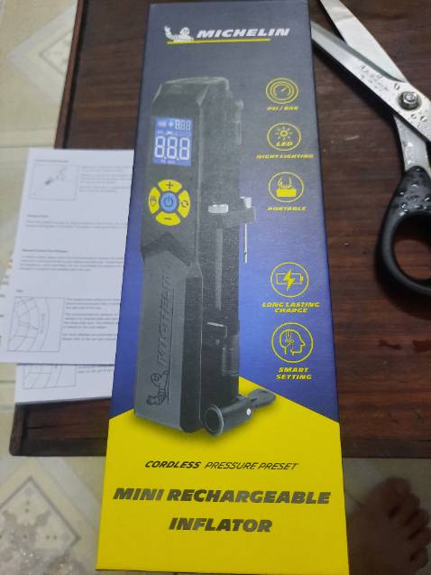 Hàng chính hãng, còn nguyên seal, chất lượng tốt Hàng chính hãng, còn nguyên seal, chất lượng tốt